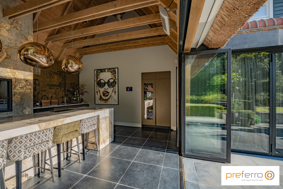 Woonboerderij villa buitenpui keuken 2