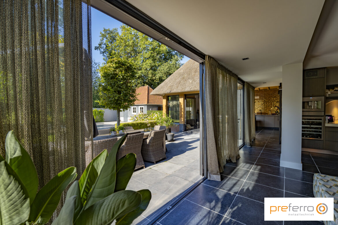 Woonboerderij villa buitenpui open
